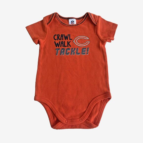 Chicago Bears One Piece Creeper Orange Short Sleeve Crawl Walk Tackle NFL 3M-6M - Picture 1 of 5
